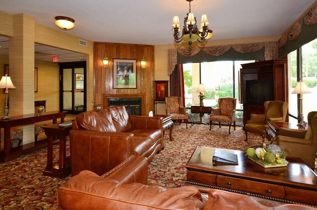 Surestay Plus Hotel By Best Western Southern Pines Pinehurst Экстерьер фото
