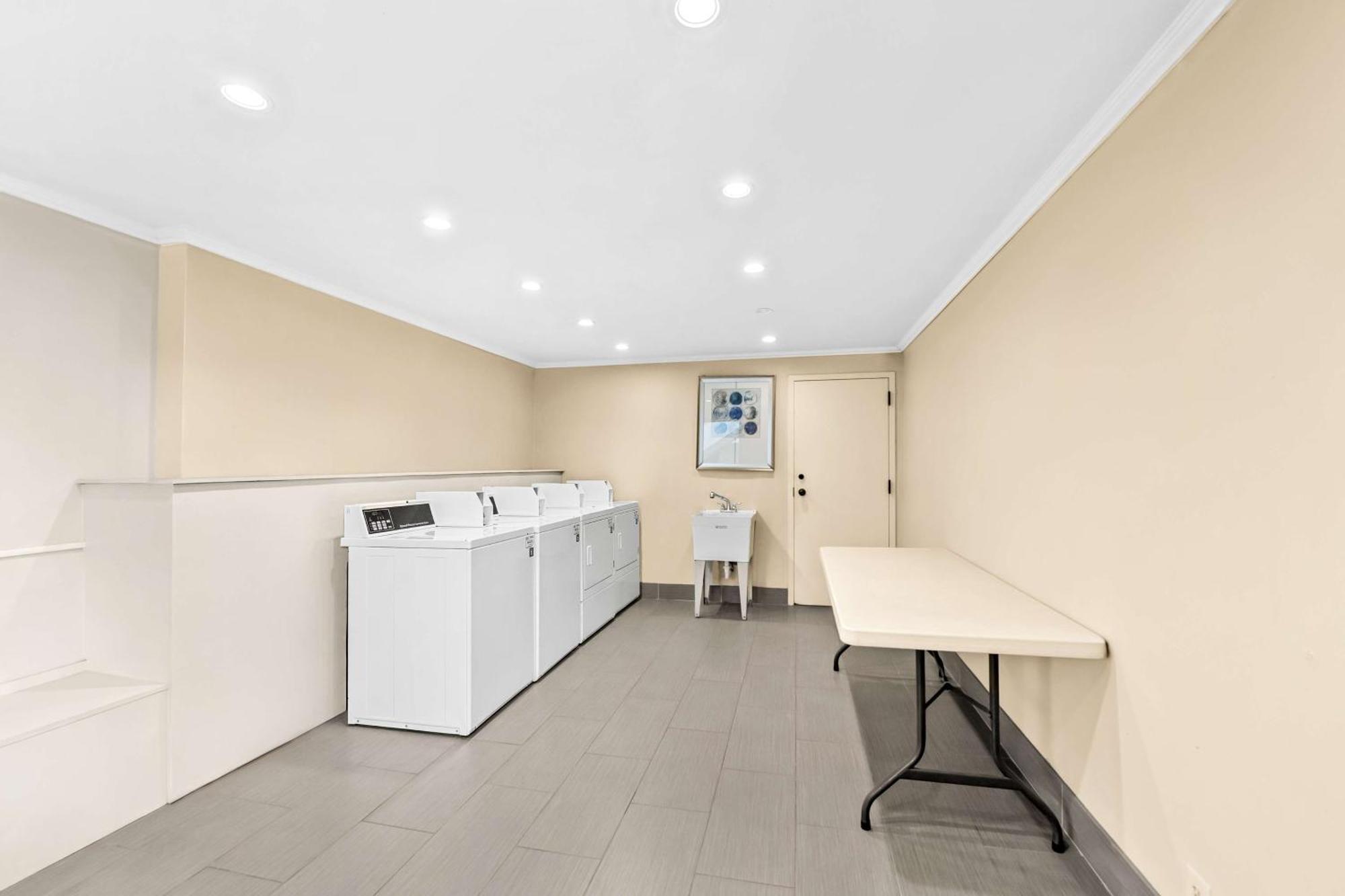 Surestay Plus Hotel By Best Western Southern Pines Pinehurst Экстерьер фото