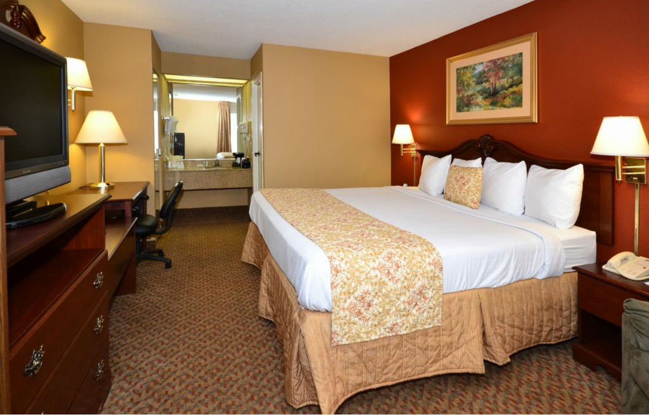 Surestay Plus Hotel By Best Western Southern Pines Pinehurst Экстерьер фото