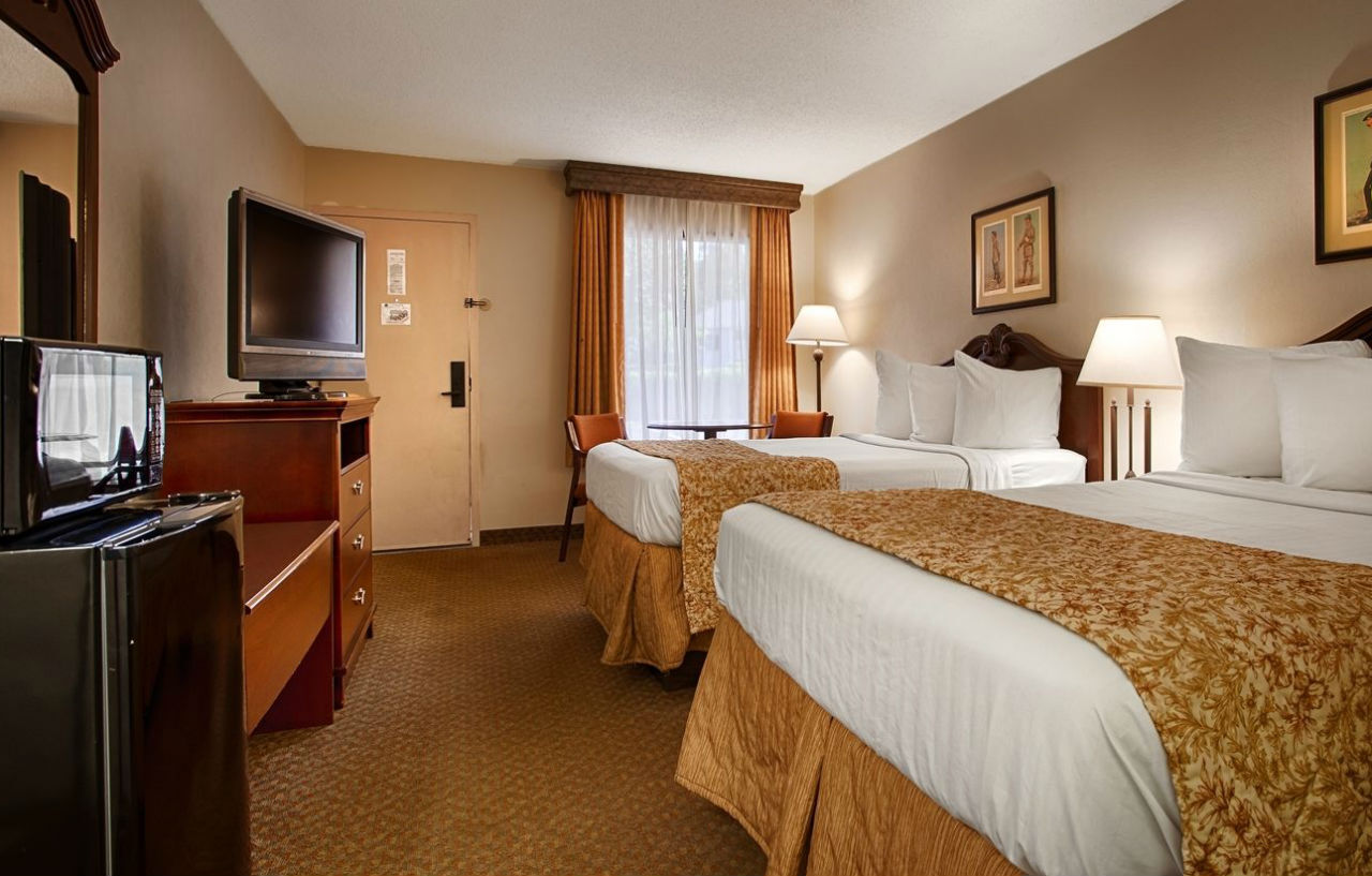 Surestay Plus Hotel By Best Western Southern Pines Pinehurst Экстерьер фото